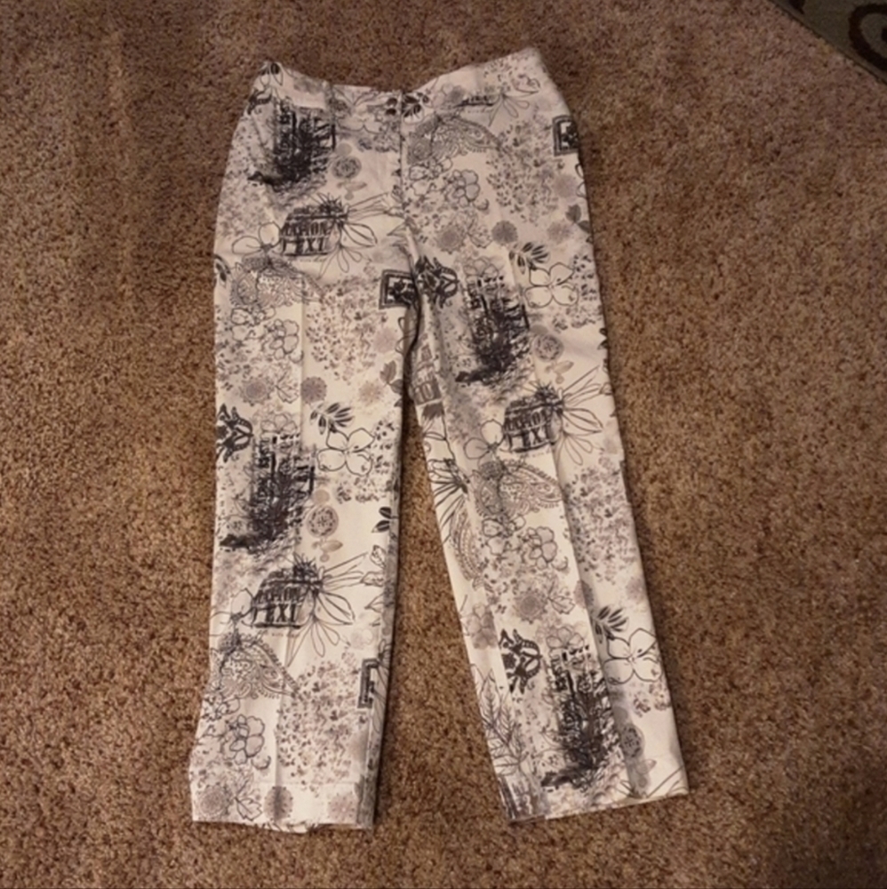 IOS‎ Pants - Picture 2 of 11